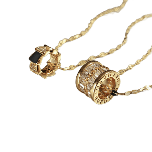 Collier Claviculaire en Titane Plaqué Or 18K – Éclat et Élégance